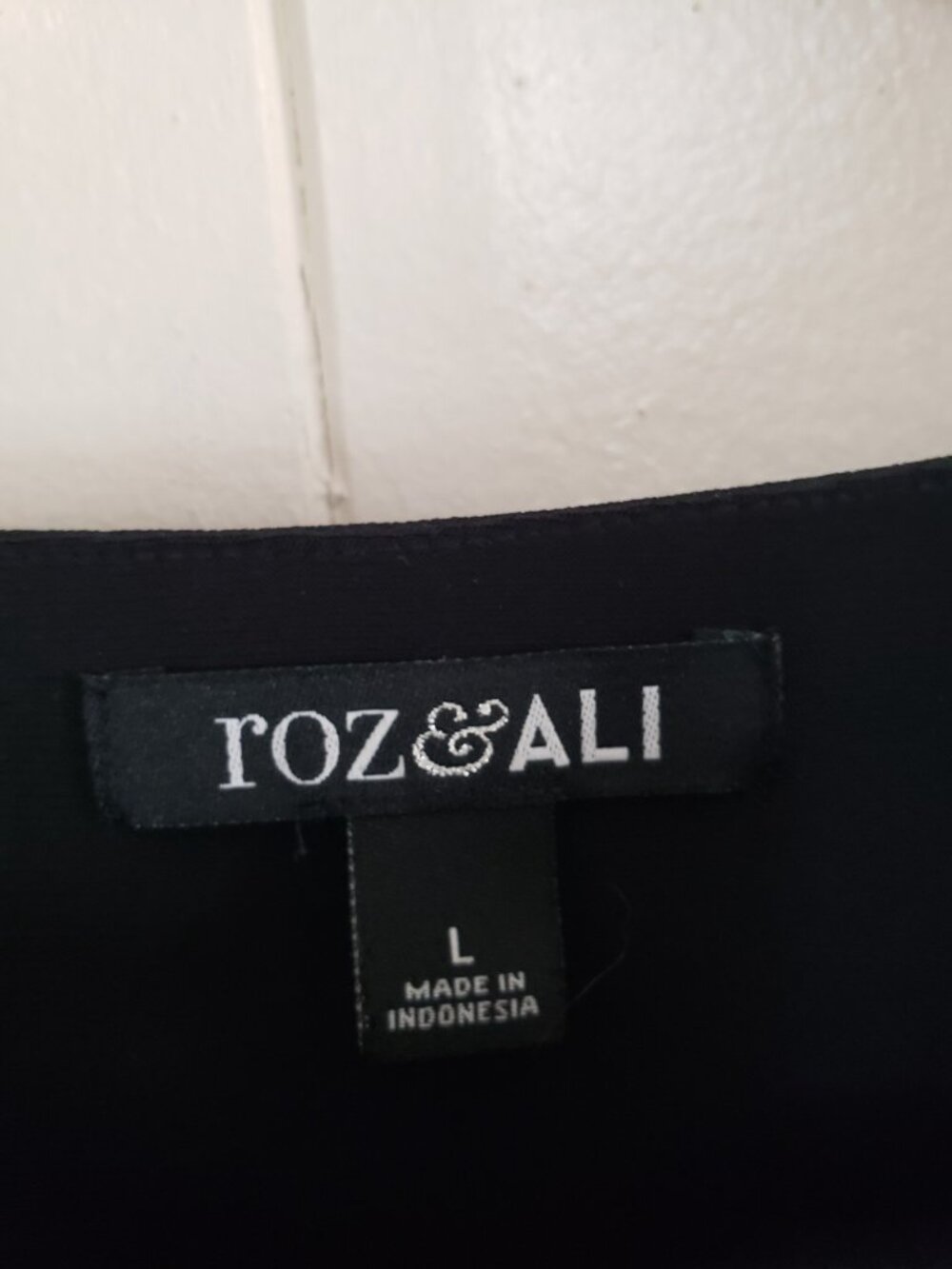 Roz & Ali Womens L Poncho Top Black Pleated Cold Shoulder Retro Elegant Evening - Picture 5 of 9